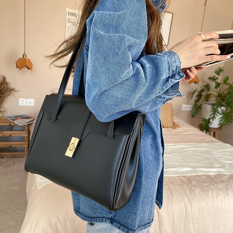 レトロワンショルダーバッグ